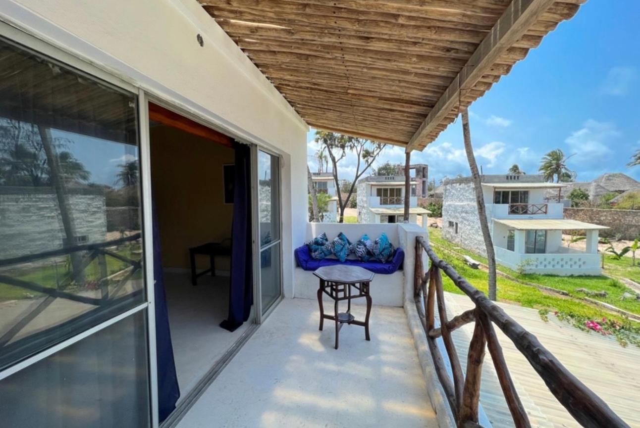 Barracuda Inn Resort Watamu Exterior photo